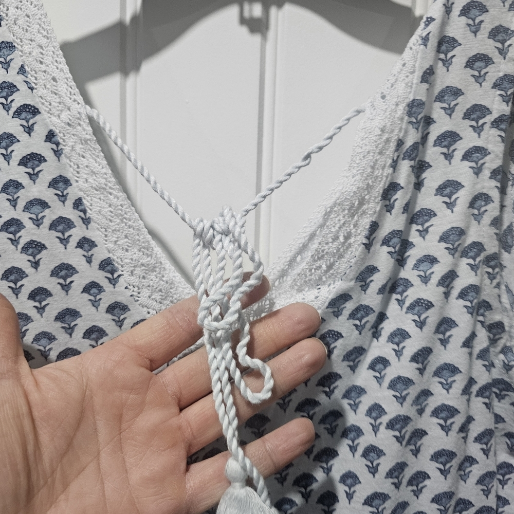 Lucky Brand Blue Paisley Top Small - Picture 4 of 7